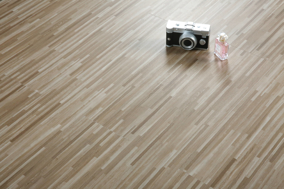Wood Grain Luxury Vinyl Plank Flooring Marble / Carpet Design Available